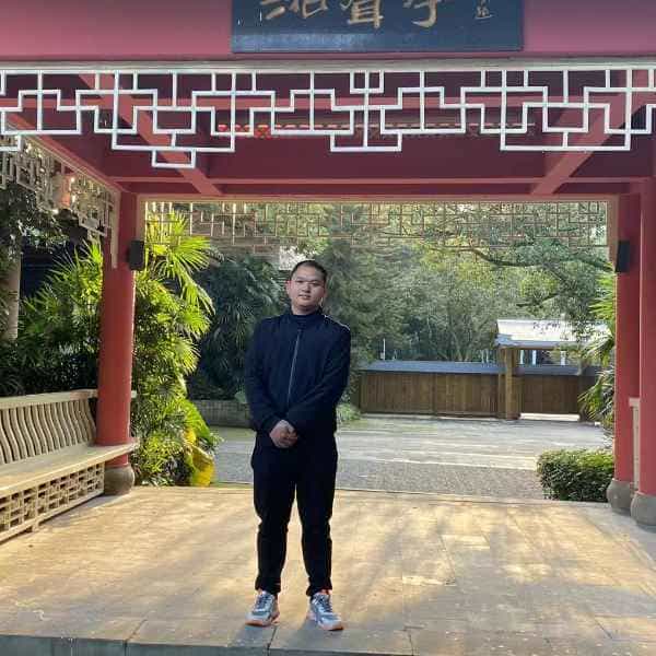 31岁岁重庆单身帅哥 - 阿克苏吉缘网