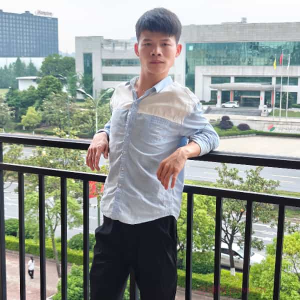 29岁岁湖南单身帅哥 - 阿克苏吉缘网
