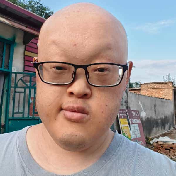 28岁岁山东单身帅哥 - 阿克苏吉缘网