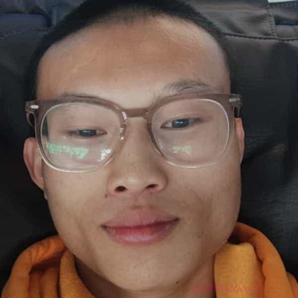25岁岁四川单身帅哥 - 阿克苏吉缘网