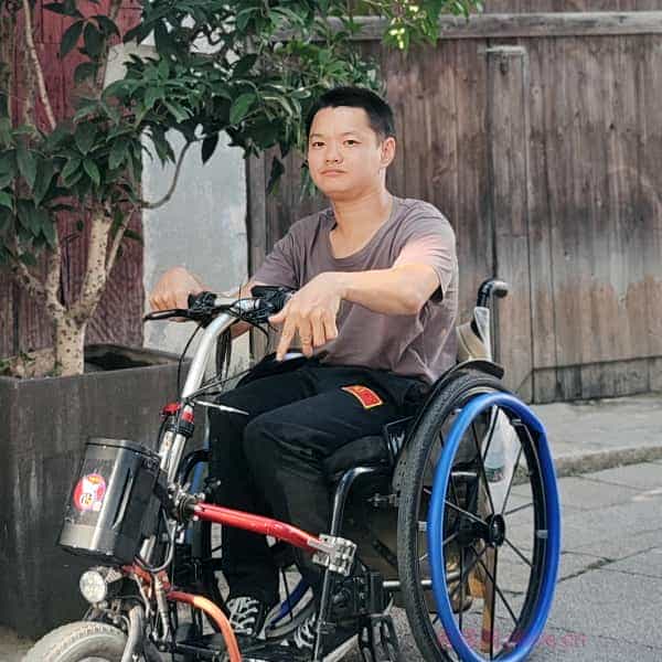 33岁岁湖北单身帅哥 - 阿克苏吉缘网